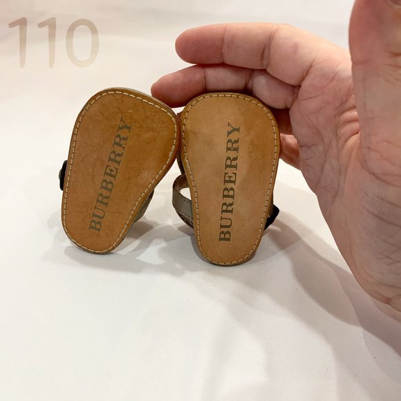 Burberry Baby Check Bow Sandals - Size Newborn - Picture 3 of 3